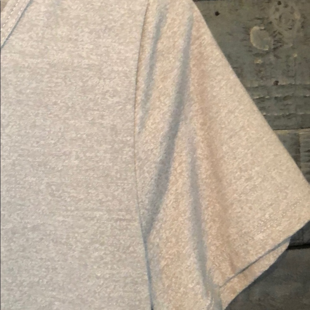 Lularoe Perfect Tee - Picture 3 of 4